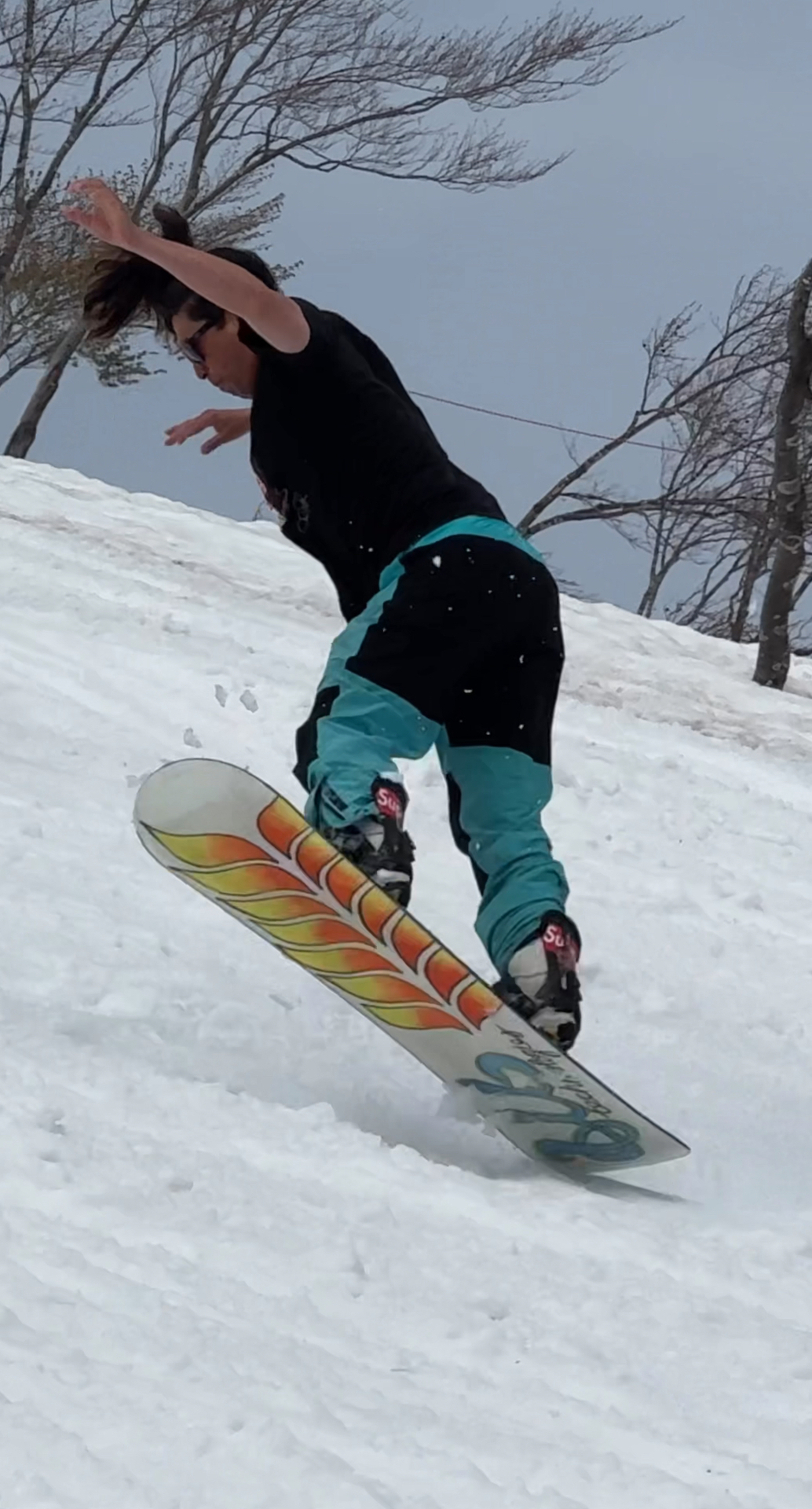 Burton スノーボード カラフルグラフィック　90センチ Burton スノーボード カラフルグラフィック 90センチ Burton